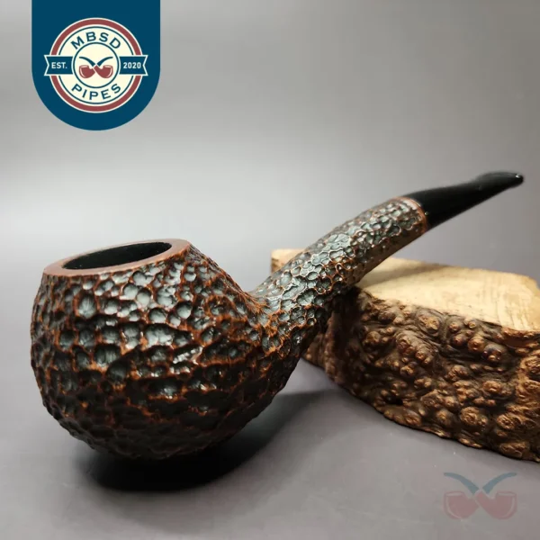 Unknown Rusticated Hawkbill Estate Briar Pipe, Other Estates